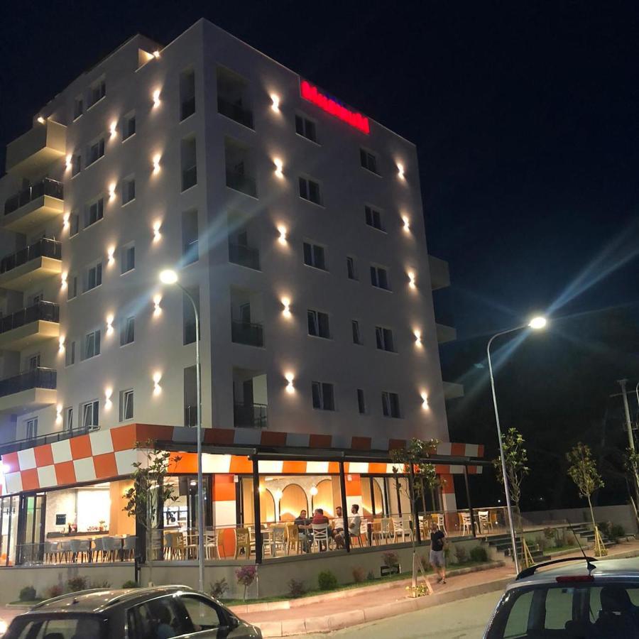 Milenium Hotel Shëngjin Eksteriør billede