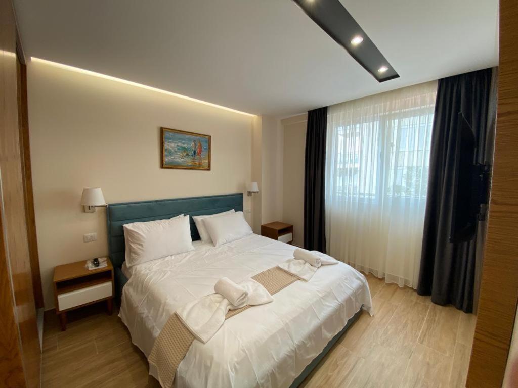 Milenium Hotel Shëngjin Eksteriør billede